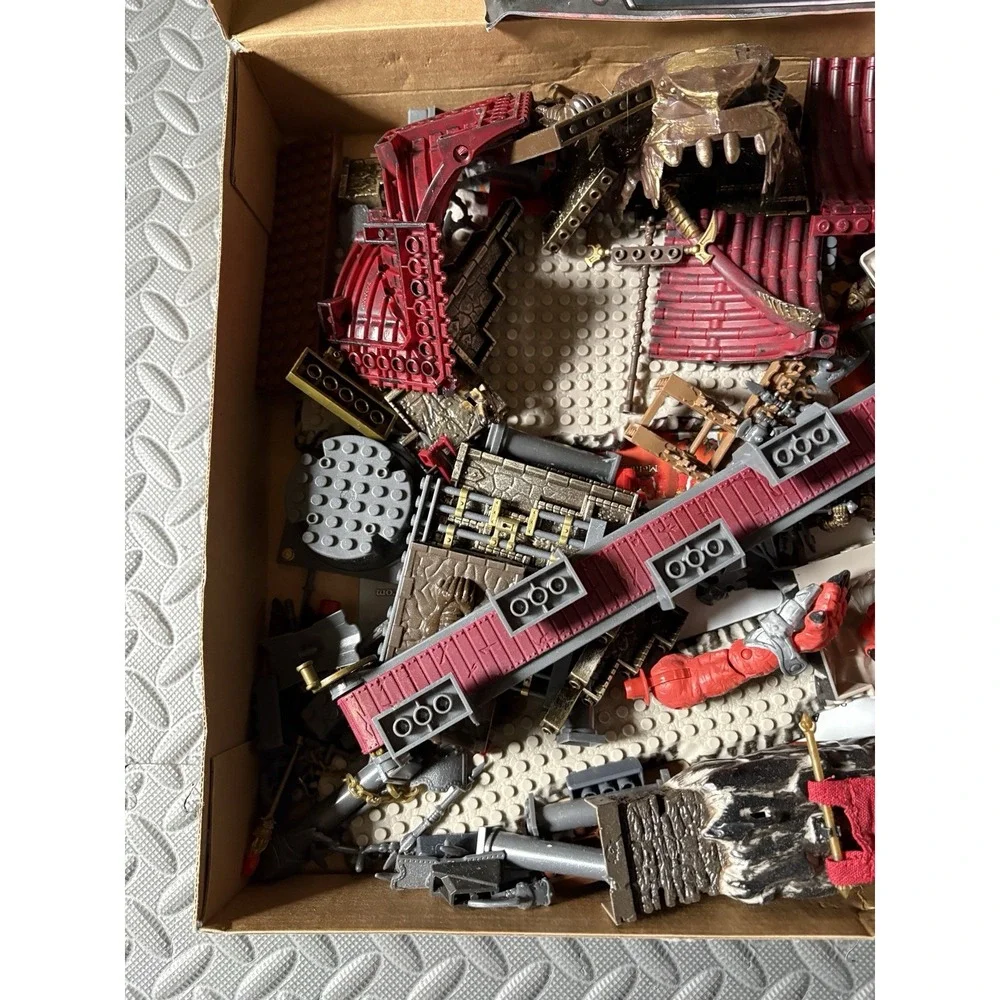 Mega Bloks 9812 Dragons Metal Ages: Odaku Armory used missing parts